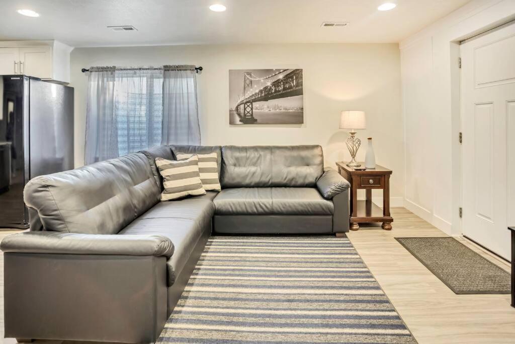 New Furnished 2Bd Apt! Great For Long Stays Vineyard Exterior photo